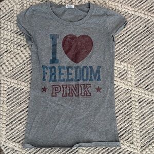 PINK Victoria's Secret Gray Tee with Heart and Freedom Print
